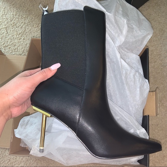 NWT Fashion Nova Black Leather Stiletto Booties 7 - Picture 6 of 7
